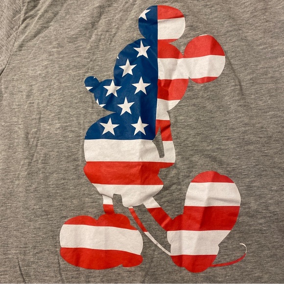 Disney Mickey Mouse Grey USA T-shirt Red/White/Blue Men Size Medium - Picture 3 of 4